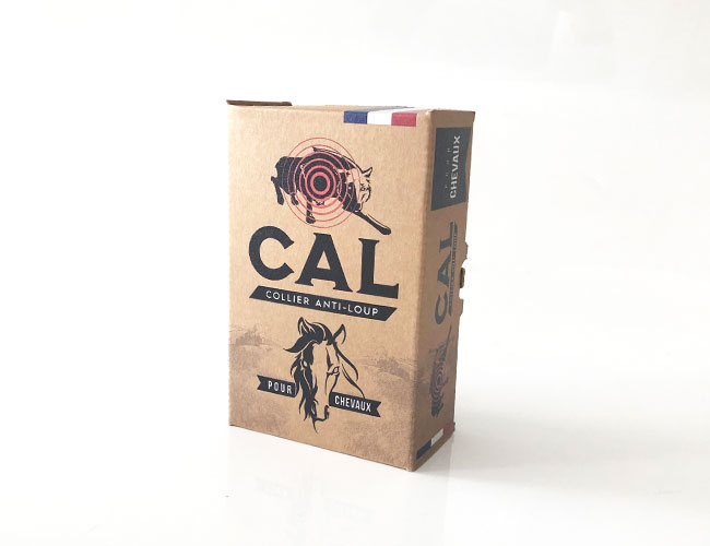 Packaging CAL vue perspective collier anti loup Chevaux Équidés